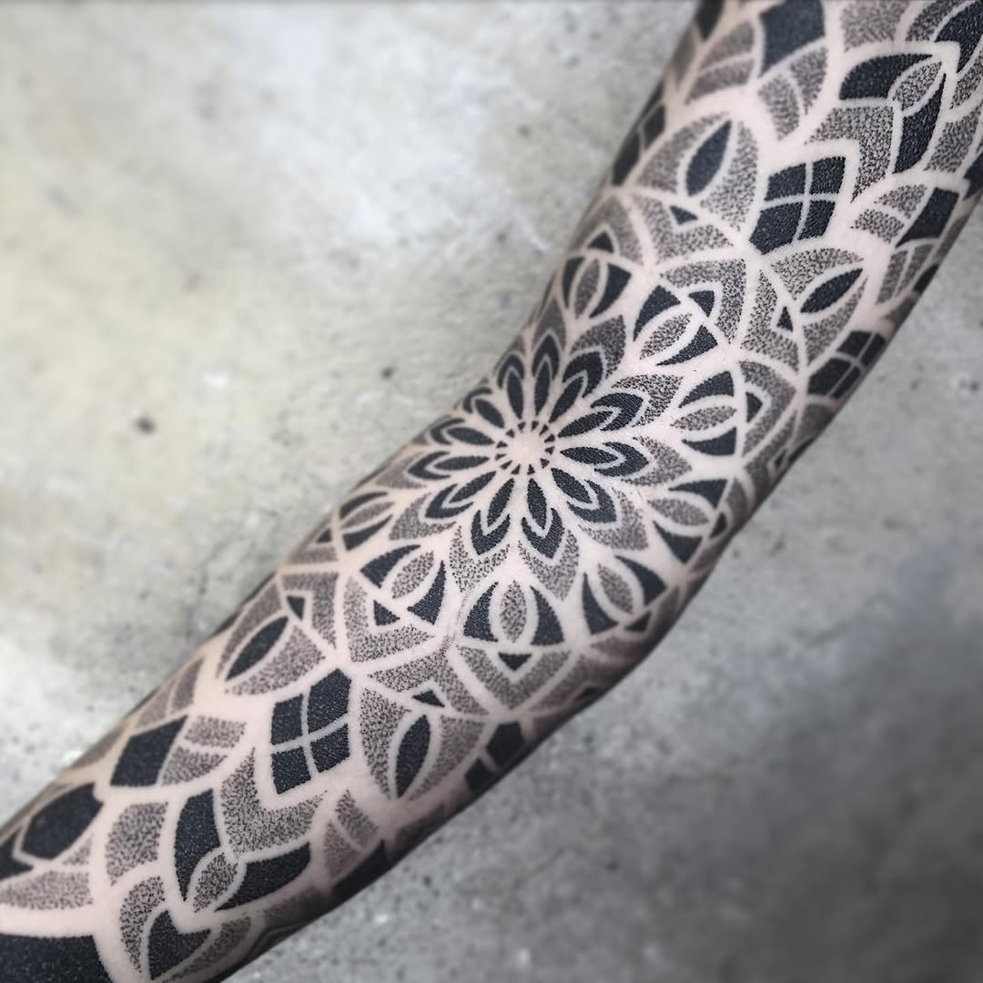 andreamarchisio.tattoo geometric tattoo artist