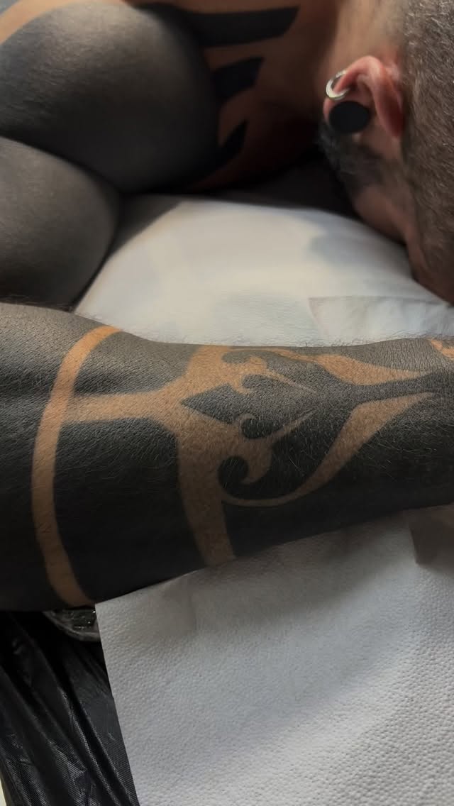 Work by @lesacrelinee