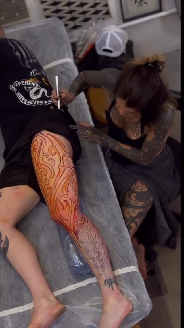 paulasgarbi geometric tattoo artist